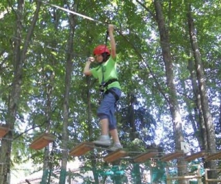  Sobre el puenle de madera 